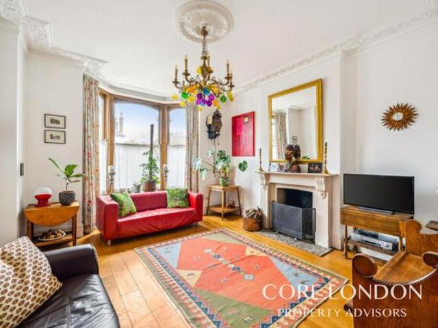 House for sale in Acton, London Borough of Ealing