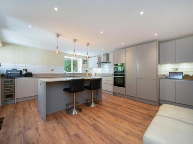 House for sale in Beaconsfield, Penn Bottom