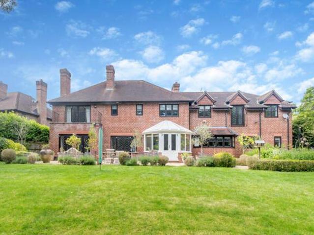 House for sale in Beaconsfield, Knotty Green