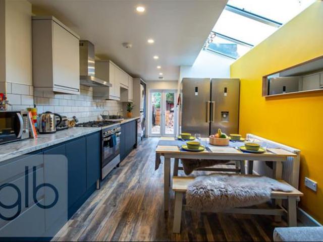 House for sale in Ball Hill, West Midlands