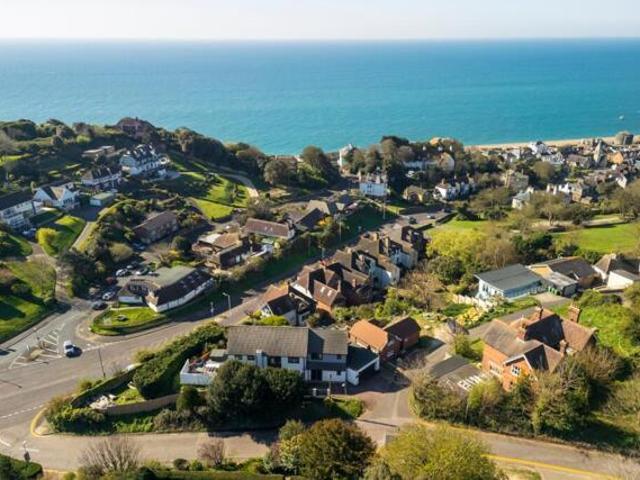 House for sale in Folkestone, Golden Valley