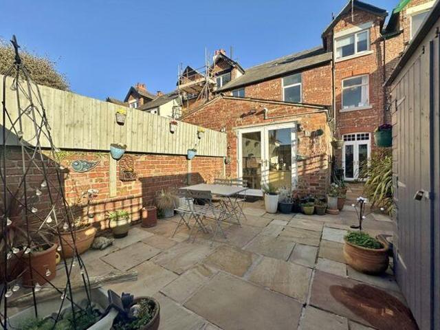 House for sale in Hoylake, Meols