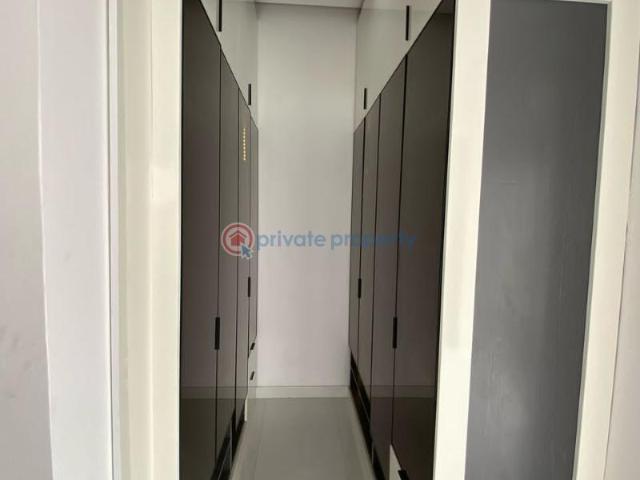 House for sale in Eti Osa, Lagos