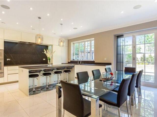 House for sale in Greater London