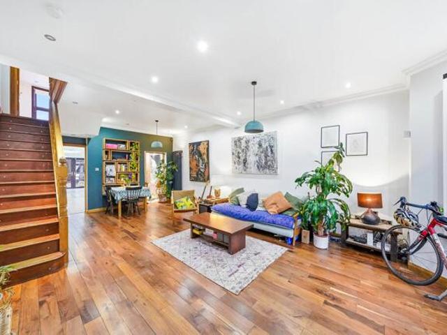 House for sale in Plashet, Greater London