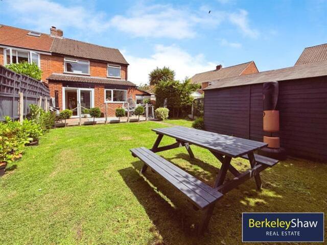 House for sale in Maghull, Kennessee Green
