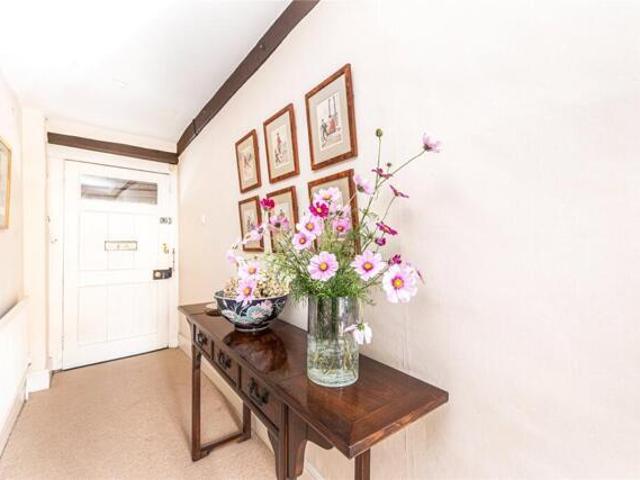 House for sale in Milton Bryan, Bedfordshire