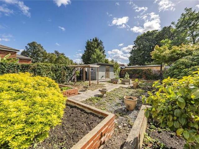 House for sale in New Malden, Greater London