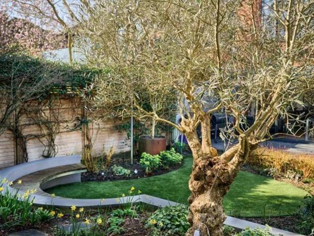 House for sale in North Sheen, Greater London