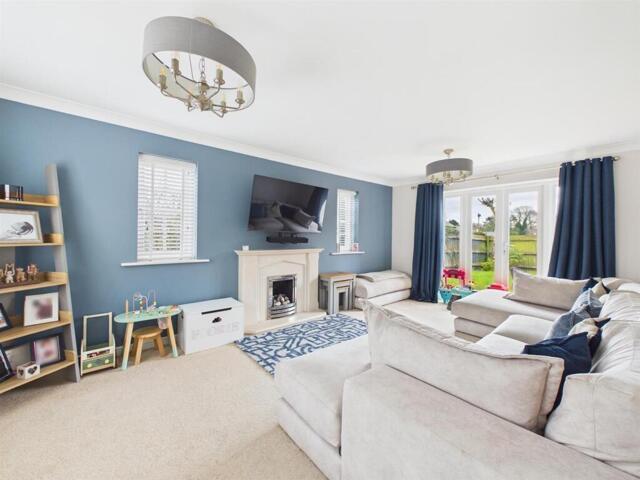 House for sale in Kedleston, East Midlands