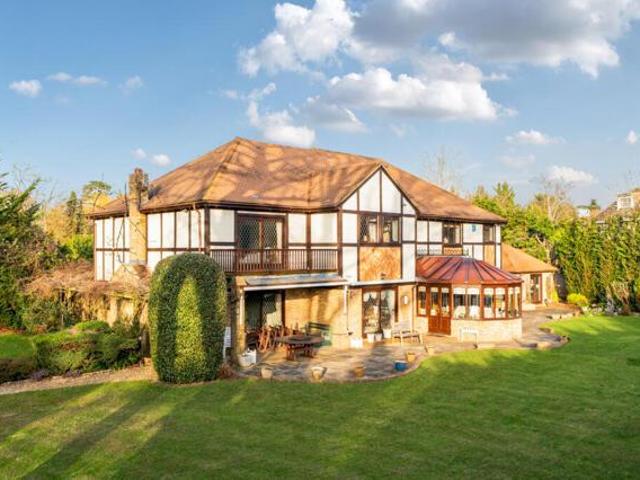 House for sale in Swallow, Buckinghamshire