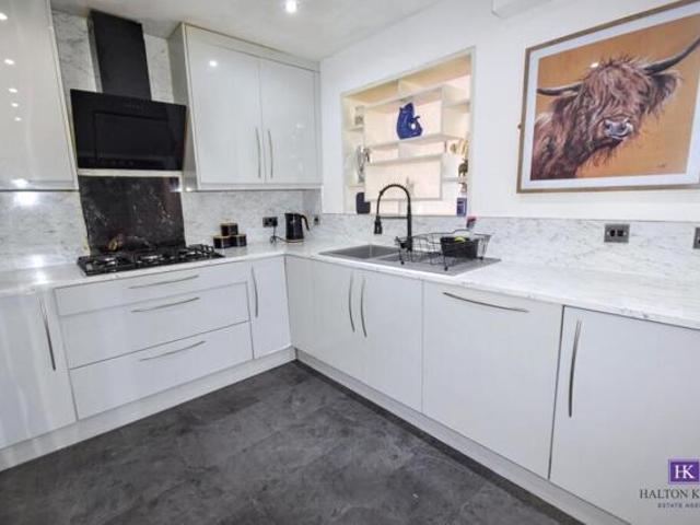House for sale in Burtonwood and Westbrook, Warrington