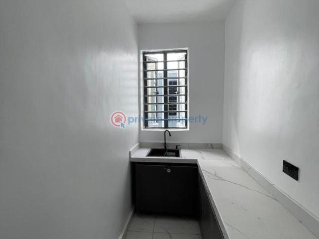 House for sale in Eti Osa, Lagos