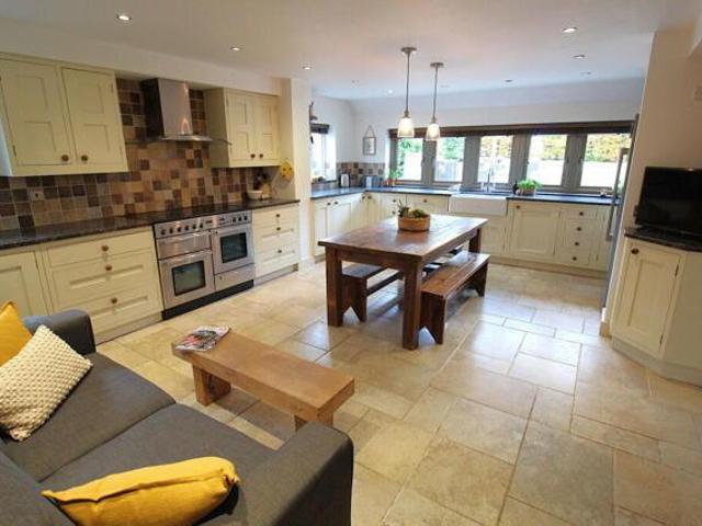 Room for sale in Wilson, Leicestershire