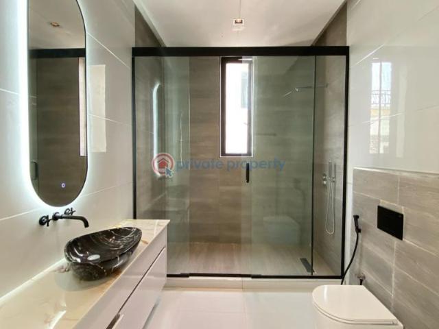 House for sale in Eti Osa, Lagos