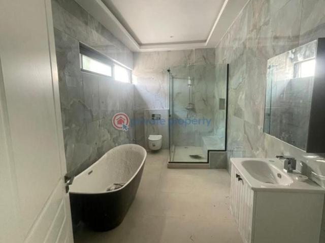 House for sale in Eti Osa, Abuja