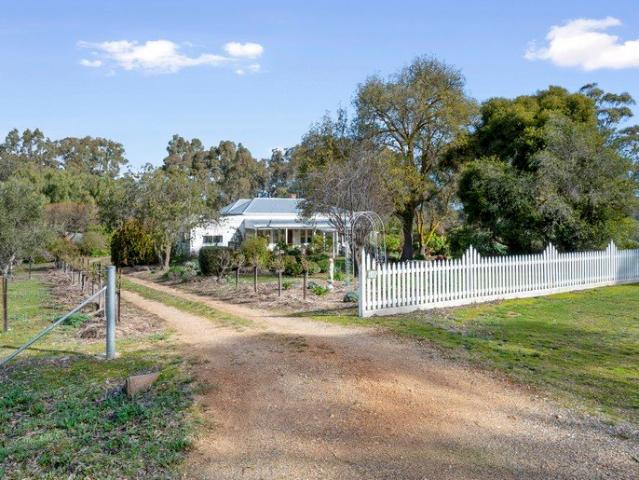 House for sale in St Arnaud, Victoria