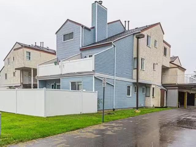 Condo for sale in Wedgewood, Alberta