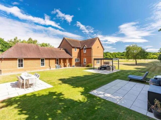 House for sale in Pottersheath, King's Walden