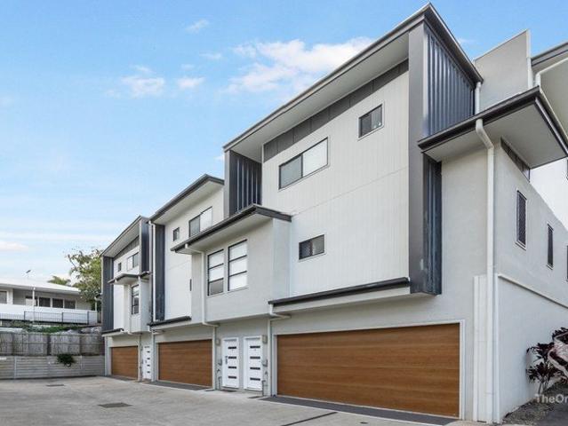 Townhouse for sale in Toombul, Queensland
