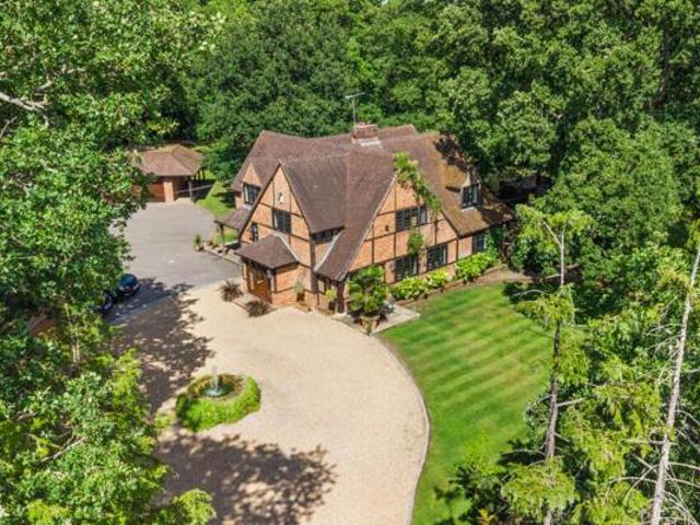 House for sale in Sunningdale