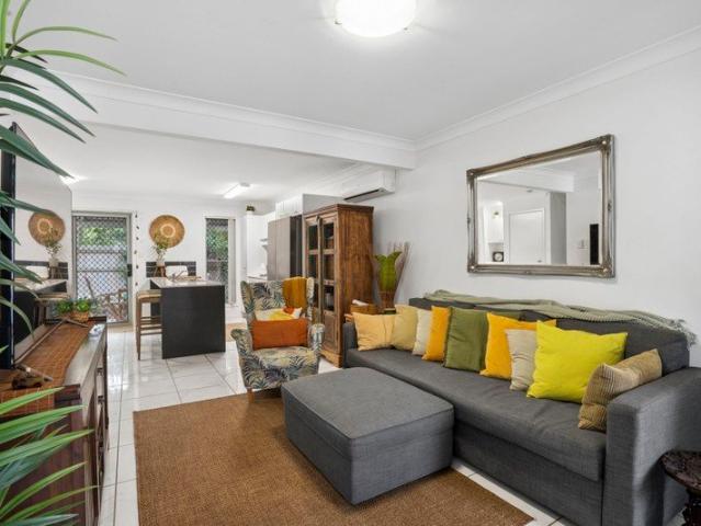 Townhouse for sale in Toombul, Queensland