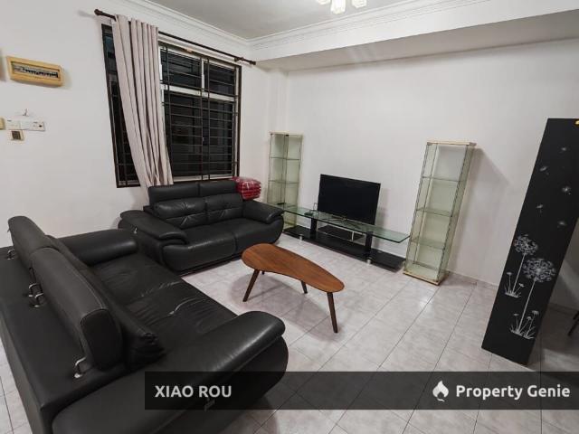 Terraced House for sale in Malaka