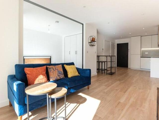 Apartment for sale in Barnet, Colindale