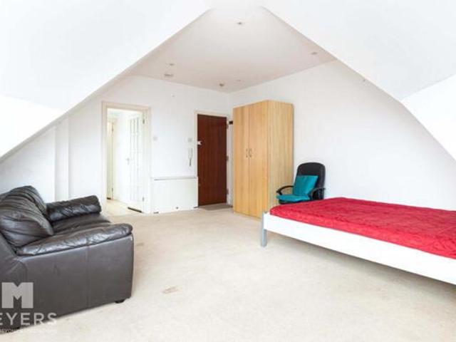 Apartment for sale in Boscombe, Bournemouth
