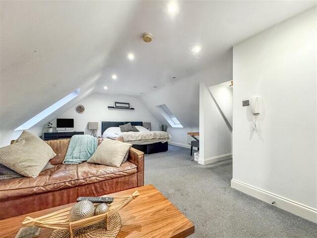 Apartment for sale in Roundwood, Five Acres