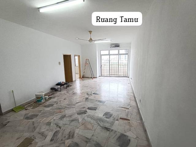 Apartment for sale in Petaling Jaya, Petaling