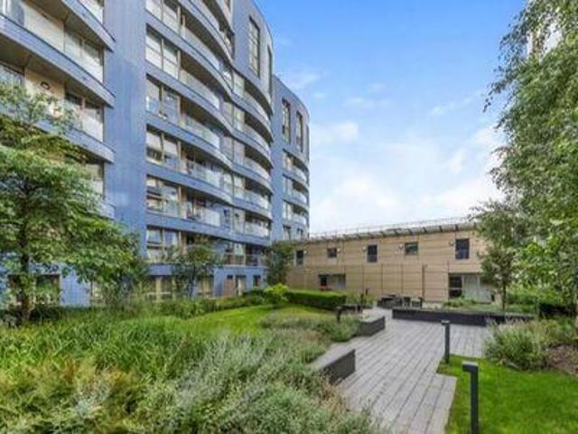 Apartment for sale in South Tottenham, Greater London