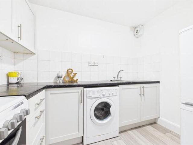 Apartment for sale in North Town, Windsor