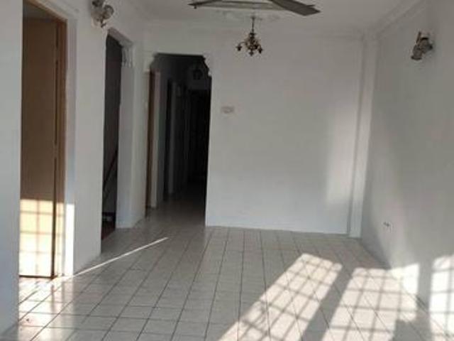 Apartment for sale in Petaling, Damansara Damai