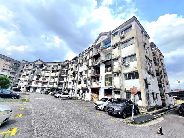 Apartment for sale in Langat, Selangor