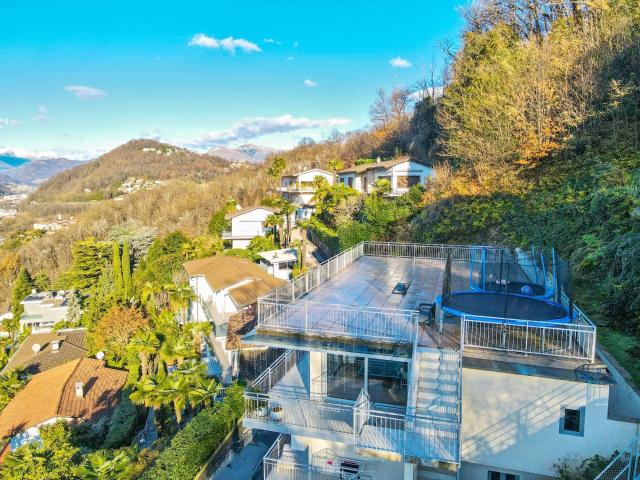 Attikawohnung kaufen in Collina d'Oro, Tessin