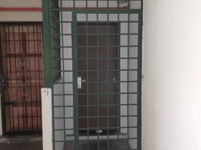 Flat for sale in Ulu Tiram, Johor