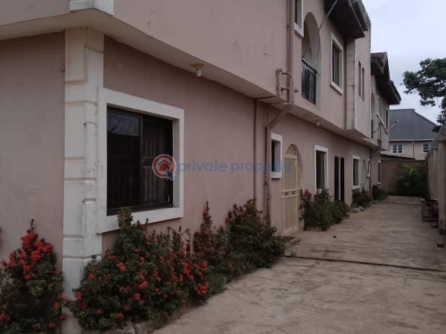 Apartment for sale in Lagos, Ipaja