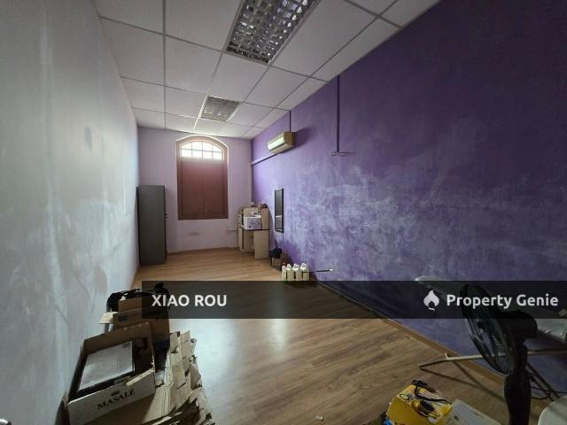 Shop for sale in Malaka