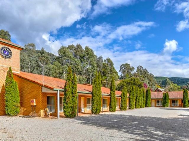 Townhouse for sale in Bright, Victoria