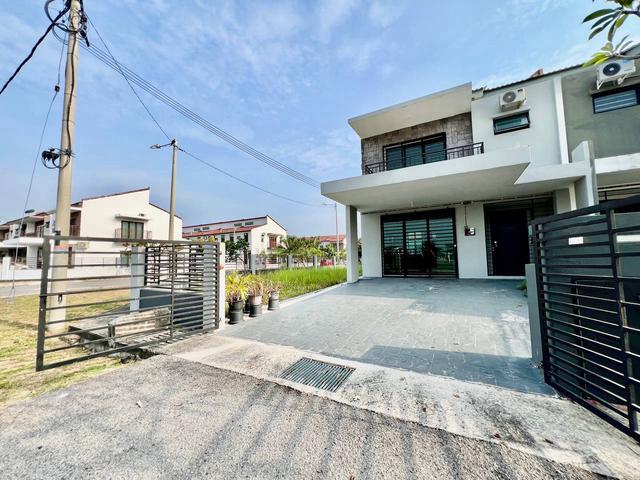 Terraced House for sale in Sepang, Tanjong Sepat