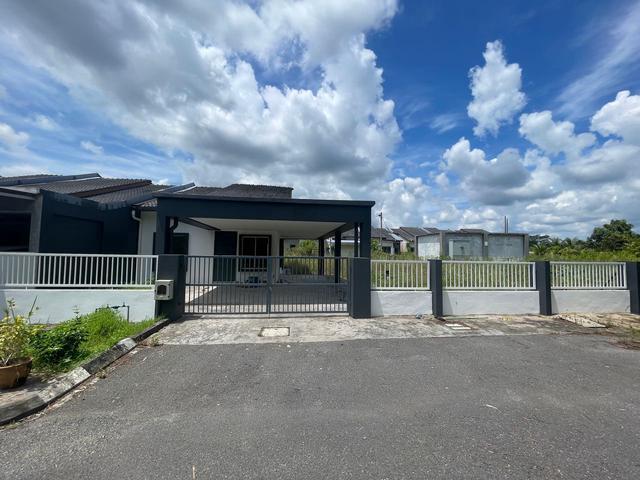 Terraced House for sale in Samarahan, Kota Samarahan