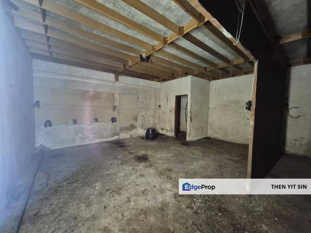 Warehouse for sale in Kulai, Johor