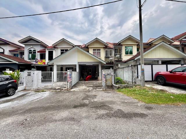 Terraced House for sale in Tanjong Sepat, Selangor