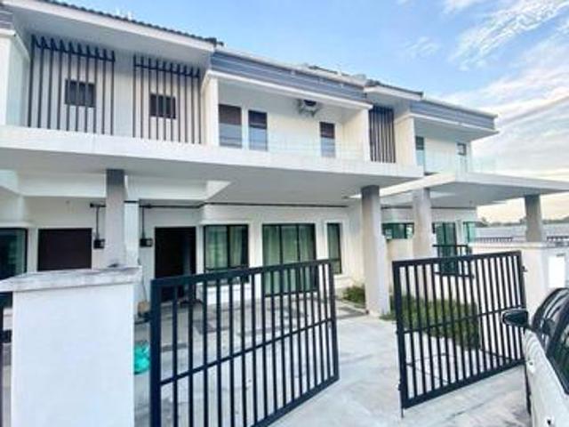 Terraced House for sale in Sepang, Tanjong Sepat