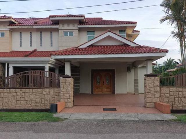 Residential House for sale in Batu Pahat