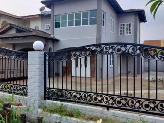 Residential House for sale in Malaka