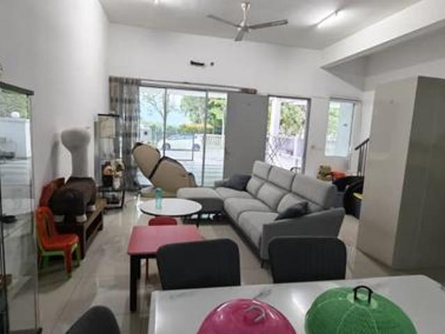 Terraced House for sale in Sendayan Village, Negeri Sembilan
