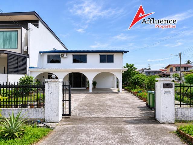 Terraced House for sale in Kuching