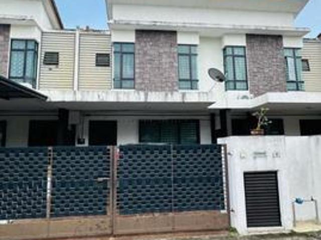 Terraced House for sale in Tanjong Sepat, Selangor